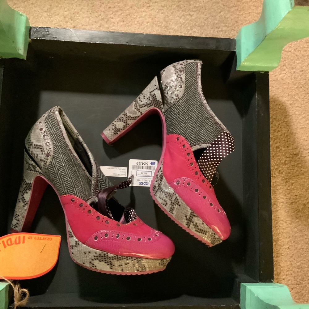 Poetic license cute heels